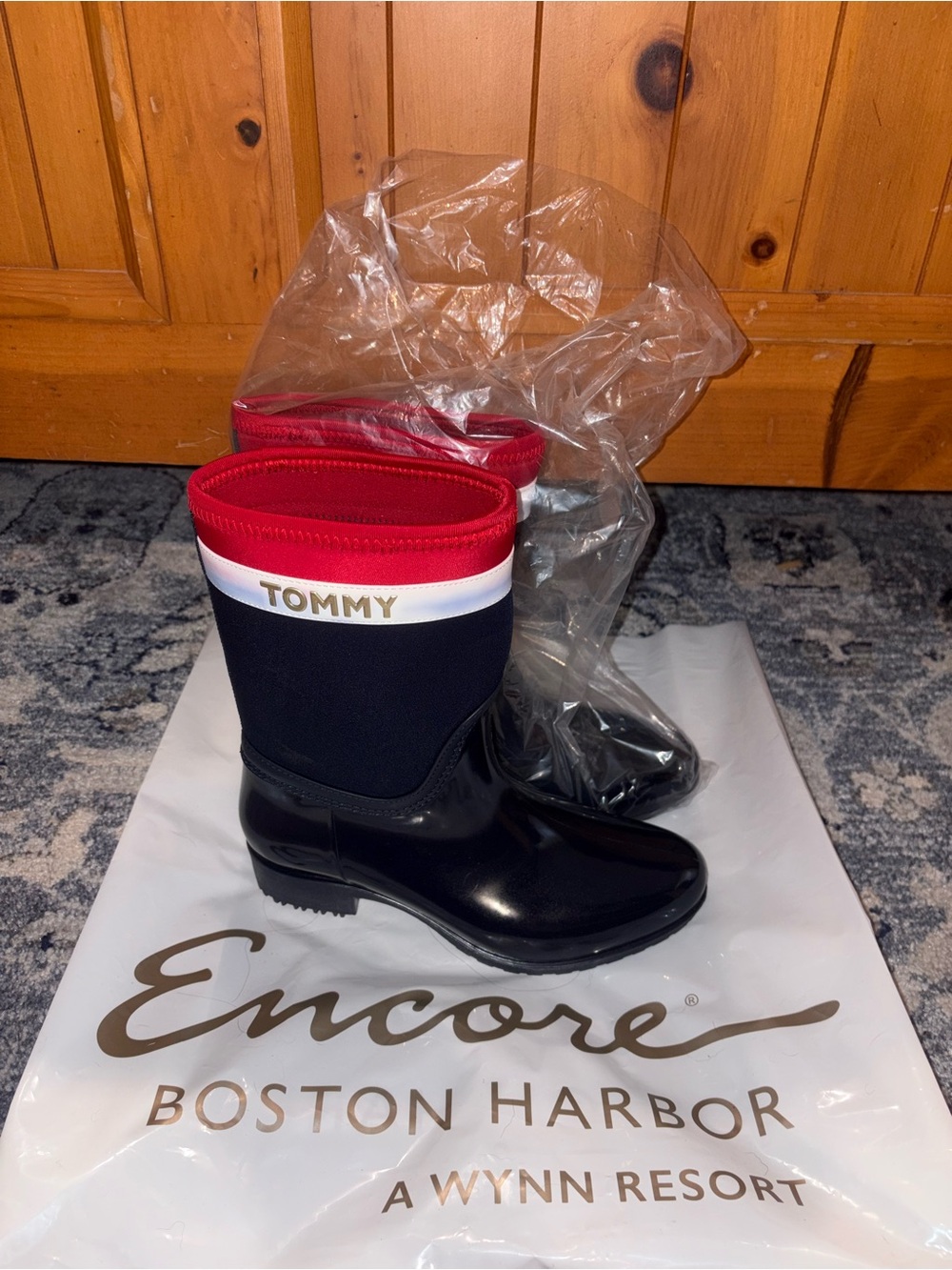 Tommy rainboots